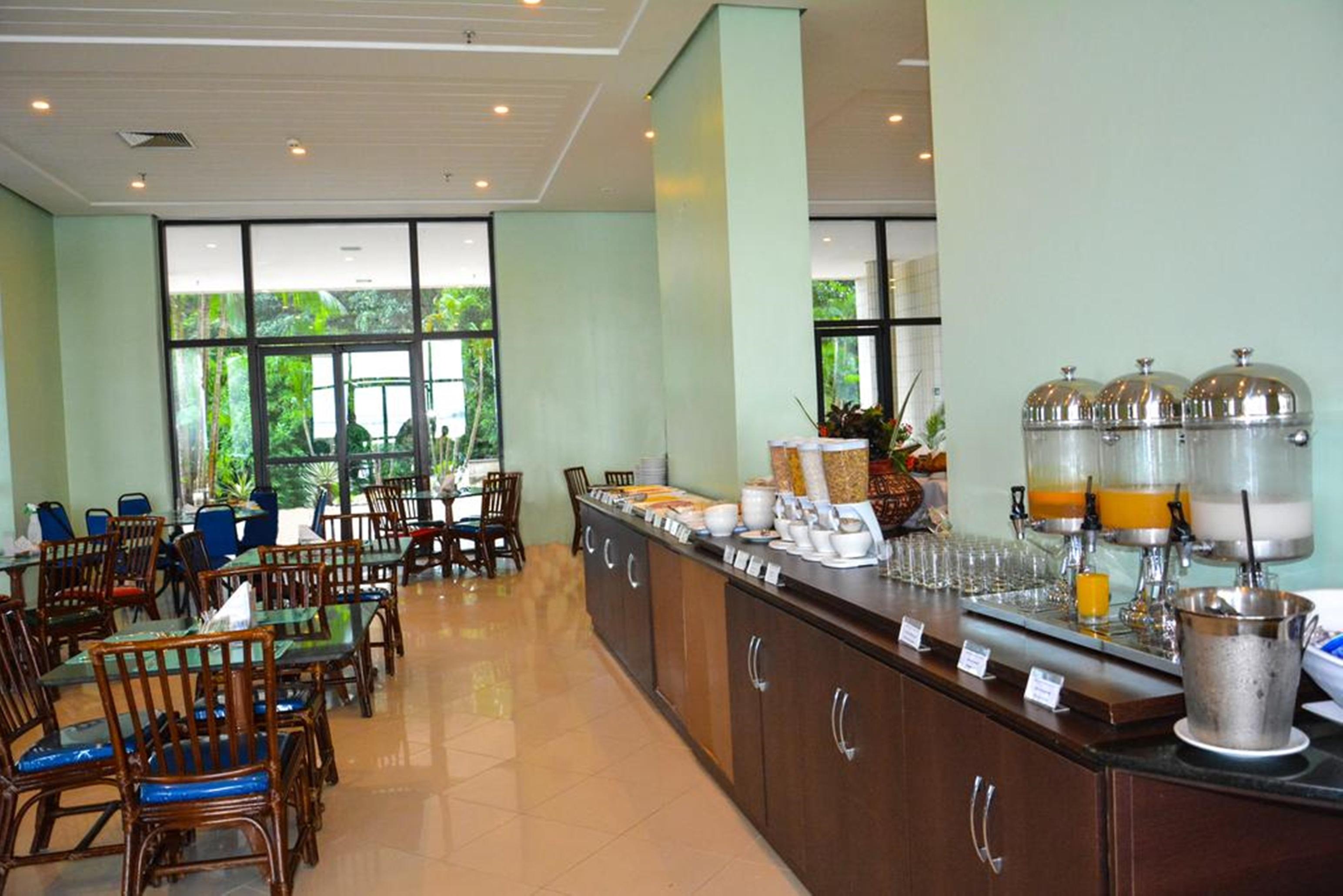 Tropical Executive Hotel 4*